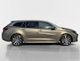 Toyota Corolla Touring Sports 1.8 Hybrid Dynamic DEALER ONDERHOUDEN | 18 INCH LICHTMETAAL | CLIMATE CONTROL | STOELVERWARMING | DRAADLOOS LADER | RESTERENDE FABRIEKSGARANTIE!