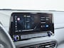 Hyundai Kona 1.6GDI HEV Hybride Premium Adap.Cruise Leder+Verwarming+Ventilatie Head-Up Display Camera Apple Carplay Android Auto Navi Ecc Pdc Keyless Blind-Spot Lane Assist Achterbank+Stuur verwarming Krell®-Audio Isofix DAB Lmv 18" Dealeronderhouden 1e Eigenaar Origineel Nederlandse Auto