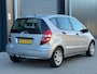 Mercedes-Benz A-klasse 150 Classic ( Bakt maakt geluid )