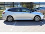 Toyota Corolla Touring Sports 1.8 Hybrid Dynamic Bi-Tone | Rijklaar | HUD | Trekhaak | Stoel/Stuur-verw. | Camera | Apple/Android | Clima | Adap. Cruise