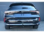 Opel Astra Sports Tourer 1.2 Hybrid 145pk Ultimate Automaat | 18" Lichtmetalen velgen bi-colour met grijze accenten, Pentagon | Afneembare af-fabriek trekhaak | Black pack voor het exterieur | Voorraadvoordeel !
