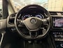 Volkswagen Touran 2.0 TDI SCR Highline 7p * 7 Persoons / Navigatie / Camera / Stoelverwarming *