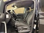 Volkswagen Touran 2.0 TDI SCR Highline 7p * 7 Persoons / Navigatie / Camera / Stoelverwarming *