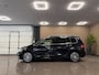 Volkswagen Touran 2.0 TDI SCR Highline 7p * 7 Persoons / Navigatie / Camera / Stoelverwarming *