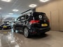 Volkswagen Touran 2.0 TDI SCR Highline 7p * 7 Persoons / Navigatie / Camera / Stoelverwarming *