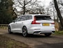 Volvo V60 2.0 D3 150PK R-Design Sportstoelen Camera Navi Harman/Kardon Stoelverwarming Virtual