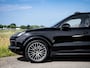 Porsche Cayenne 3.0 V6 340PK Pano Stoelkoeling Bose ACC Sport Chrono Led Matrix 360 Camera Softclose Luchtvering Trekhaak