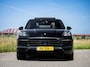 Porsche Cayenne 3.0 V6 340PK Pano Stoelkoeling Bose ACC Sport Chrono Led Matrix 360 Camera Softclose Luchtvering Trekhaak