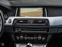 BMW 5-Serie Touring 520d High Executive M Sport | Panoramadak | Leder | Comfortzetels | Luchtvering | Trekhaak | 19" | Dealeronderhouden