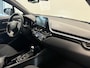Toyota C-HR / C-HR+ 1.8 Hybrid Dynamic Carplay ECC Privacy glass Keyless Go PDC 24 Maanden garantie* (Vraag naar de voorwaarden)