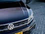 Volkswagen Tiguan 1.5 TSI ACT Highline R Line | Adaptieve Demping | Schuif/ Kantel Panorama Dak |  Black Optic | Dode Hoek Detectie | Head-Up Display | 20'' Suzuka | Matrix LED | LED Achterlichten | 3x R-Line |