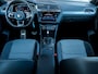 Volkswagen Tiguan 1.5 TSI ACT Highline R Line | Adaptieve Demping | Schuif/ Kantel Panorama Dak |  Black Optic | Dode Hoek Detectie | Head-Up Display | 20'' Suzuka | Matrix LED | LED Achterlichten | 3x R-Line |