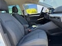 Volkswagen Golf 1.0 eTSI Life * Carplay * Stoel + Stuurverwarming * Lane Assist