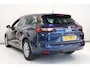 Renault Megane Estate 1.2 TCe Limited | Parkeersensor | Trekhaak | Navigatie | Climate control |