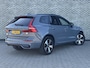 Volvo XC60 2.0 T6 Plug-in Hybrid AWD Plus Dark | PHEV | Trekhaak | Schuif/kanteldak | Keyless entry | Extra getint glas | Parkeercamera | Stoelverwarming | Elektrisch bedienbare stoelen
