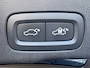 Volvo XC60 2.0 T6 Plug-in Hybrid AWD Plus Dark | PHEV | Trekhaak | Schuif/kanteldak | Keyless entry | Extra getint glas | Parkeercamera | Stoelverwarming | Elektrisch bedienbare stoelen