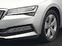 Skoda Superb Combi 1.4 TSI iV Business Edition PHEV 218pk Dealer O.H. | Adaptive Cruise | Camera | Voorstoelen Verwarmd | Apple Carplay | Crystal LED | Navigatie | Virtual Cockpit | DAB |