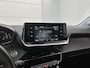 Peugeot e-208 EV Active 50 kWh | Accu SOH 96,9% | Navigatie via Apple Carplay / Android Auto | Climate Control | Cruise Control | Armsteun | DAB+ radio | Bluetooth | Keyless start | Regensensor | Automatisch dimlicht | Multifunctioneel stuurwiel |