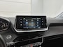 Peugeot e-208 EV Active 50 kWh | Accu SOH 96,9% | Navigatie via Apple Carplay / Android Auto | Climate Control | Cruise Control | Armsteun | DAB+ radio | Bluetooth | Keyless start | Regensensor | Automatisch dimlicht | Multifunctioneel stuurwiel |