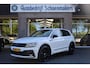 Volkswagen Tiguan 2.0 TSI 4Motion Highline R-LINE TREKHAAK ELEC.UITKLAPBAAR  PANO STOELVERW. ADAPTIVE-CRUISE CARPLAY NAVI CLIMA ELEC-KLEP 2XPDC 21''LMV NETTE AUTO!