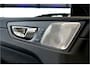 Volvo XC60 2.0 T6 AWD 293kW/399pk Aut8 MJ2026 Plug-in Ultra Black Edition LUCHTVERING + BOWERS&WILKINS + PANORAMADAK + BLIS + HEAD-UP + PILOT ASSIST + V&A STOEL-&STUURVERWARMING + ADAPT.CRUISE + GOOGLE DASH&SERVICES + STOELMASSAGE + 360 CAMERA + 21" LM-VELGEN!