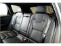 Volvo XC60 2.0 T6 AWD 293kW/399pk Aut8 MJ2026 Plug-in Ultra Black Edition LUCHTVERING + BOWERS&WILKINS + PANORAMADAK + BLIS + HEAD-UP + PILOT ASSIST + V&A STOEL-&STUURVERWARMING + ADAPT.CRUISE + GOOGLE DASH&SERVICES + STOELMASSAGE + 360 CAMERA + 21" LM-VELGEN!