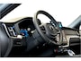 Volvo XC60 2.0 T6 AWD 293kW/399pk Aut8 MJ2026 Plug-in Ultra Black Edition LUCHTVERING + BOWERS&WILKINS + PANORAMADAK + BLIS + HEAD-UP + PILOT ASSIST + V&A STOEL-&STUURVERWARMING + ADAPT.CRUISE + GOOGLE DASH&SERVICES + STOELMASSAGE + 360 CAMERA + 21" LM-VELGEN!