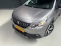 Peugeot 2008 1.2 (110 pk) GT-Line automaat - panoramadak - trekhaak - camera - navigatie