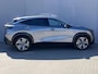 Nissan Ariya Advance 66 kWh Dealer Onderhouden / 22KW Lader (3-fase) / All Season Banden / 360* Camera / Navigatie / Apple Carplay&Android Auto / Cruise Control Adaptief / Stoel-,Stuur Verwarming / Elektrische Achterklep /