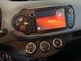 Toyota Yaris 1.3 VVT-I DYNAMIC / Automaat / Camera / Stoelverwarming / Bluetooth / Onderhoudsboekjes aanwezig.