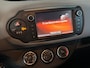Toyota Yaris 1.3 VVT-I DYNAMIC / Automaat / Camera / Stoelverwarming / Bluetooth / Onderhoudsboekjes aanwezig.