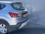 Nissan Qashqai 2.0 Tekna Premium / 100% Dealeronderhouden / Cruise Control / Panorama Dak / Trekhaak (1400 KG) / Navigatie / CD-speler /