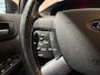 Ford Focus Wagon 2.0 Titanium PDC Automaat Stoelverwarming 17 Inch LM