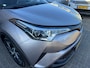 Toyota C-HR / C-HR+ 1.8 Hybrid Dynamic TREKHAAK NAVI CAMERA CRUISE STOELVERWARMING ORIG NL NAP