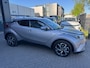 Toyota C-HR / C-HR+ 1.8 Hybrid Dynamic TREKHAAK NAVI CAMERA CRUISE STOELVERWARMING ORIG NL NAP