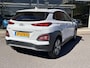 Hyundai Kona Electric EV Premium 64 kWh | SOH: 96,8% | Leder | LED | Camera | Blindspot | Lage km-stand! |