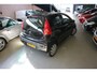 Peugeot 107 1.0-12V XS / NAP / 5 DRS / AIRCO / LEUKE AUTO ! ! !