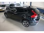 Volvo V40 Cross Country 1.6 D2 Summum / LEER / NAV / PDC / XENON / BLACK ! ! !