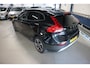 Volvo V40 Cross Country 1.6 D2 Summum / LEER / NAV / PDC / XENON / BLACK ! ! !