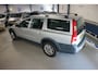 Volvo XC70 2.5 T Geartronic / LEER / NAV / NAP KM STAND / DISTRIBUTIE VV ! ! !