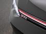 Volkswagen Golf 2.0 TSI GTI | 245 PK | Black Pack | Panorama-schuif-/kanteldak | Head-up display | Digital Display | Keyless | Diefstalalarm | Led- Mistlampen | Achteruitrijcamera | Adaptief Onderstelregel (Sport) | 19' Inch Estrolo Velgen (Zwart) |