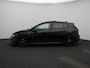 Volkswagen Golf 2.0 TSI GTI | 245 PK | Black Pack | Panorama-schuif-/kanteldak | Head-up display | Digital Display | Keyless | Diefstalalarm | Led- Mistlampen | Achteruitrijcamera | Adaptief Onderstelregel (Sport) | 19' Inch Estrolo Velgen (Zwart) |