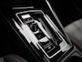 Volkswagen Golf 2.0 TSI GTI | 245 PK | Black Pack | Panorama-schuif-/kanteldak | Head-up display | Digital Display | Keyless | Diefstalalarm | Led- Mistlampen | Achteruitrijcamera | Adaptief Onderstelregel (Sport) | 19' Inch Estrolo Velgen (Zwart) |