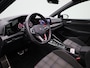 Volkswagen Golf 2.0 TSI GTI | 245 PK | Black Pack | Panorama-schuif-/kanteldak | Head-up display | Digital Display | Keyless | Diefstalalarm | Led- Mistlampen | Achteruitrijcamera | Adaptief Onderstelregel (Sport) | 19' Inch Estrolo Velgen (Zwart) |