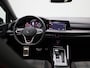 Volkswagen Golf 2.0 TSI GTI | 245 PK | Black Pack | Panorama-schuif-/kanteldak | Head-up display | Digital Display | Keyless | Diefstalalarm | Led- Mistlampen | Achteruitrijcamera | Adaptief Onderstelregel (Sport) | 19' Inch Estrolo Velgen (Zwart) |