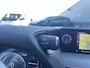 Lexus UX 250h F Sport Premium Schuif/kanteldak, Dodehoekdetectie, Stoelkoeling-Verwarming, Stuurwiel verwarmd, Navigatie, Seat memory, HUD,