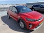 Kia Stonic 1.0 T-GDi MHEV DynamicPlusLine Nederlandse auto met álle boekjes compleet, parkeersensoren, achteruitrij camera, keyless, navigatie, Apple CarPlay/Android Auto