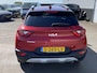 Kia Stonic 1.0 T-GDi MHEV DynamicPlusLine Nederlandse auto met álle boekjes compleet, parkeersensoren, achteruitrij camera, keyless, navigatie, Apple CarPlay/Android Auto