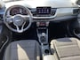 Kia Stonic 1.0 T-GDi MHEV DynamicPlusLine Nederlandse auto met álle boekjes compleet, parkeersensoren, achteruitrij camera, keyless, navigatie, Apple CarPlay/Android Auto