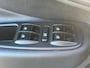 Fiat 500L Living 1.4 T-Jet Lounge ECC Audio-CD/MP3 Navi Electric pakket Leder/Stof LMV 16" Cruise ESP PDC Dealeronderhoud Nw Apk!